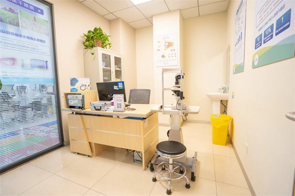 二、郑州爱尔眼科医院收费价格表怎么样？