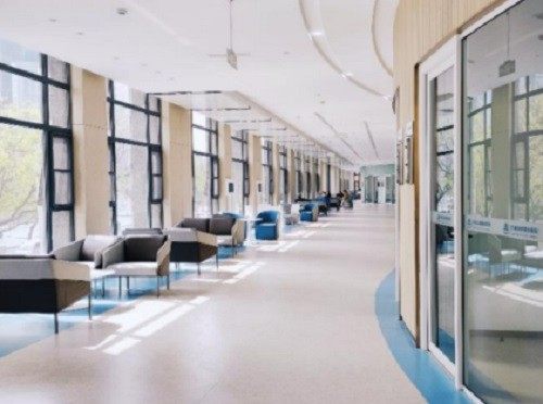 二、郑州尖峰眼科医院收费价格表怎么样？