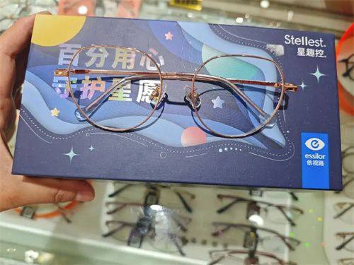 郑州视献眼科医院价格表揭秘！近视手术14000元起，飞秒激光摆脱近视烦恼！ 