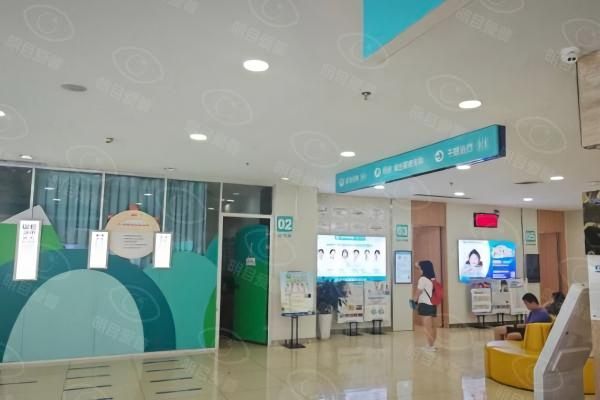 成都新视界眼科医院坐地铁几号线www.web508.com